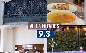 Villa Mitades